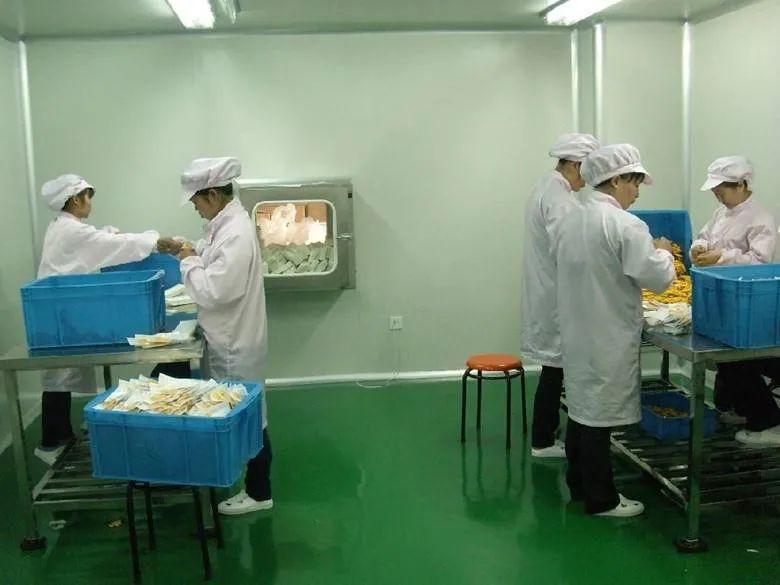 十萬(wàn)級(jí)食品凈化車(chē)間圖片 十萬(wàn)級(jí)食品凈化車(chē)間圖片