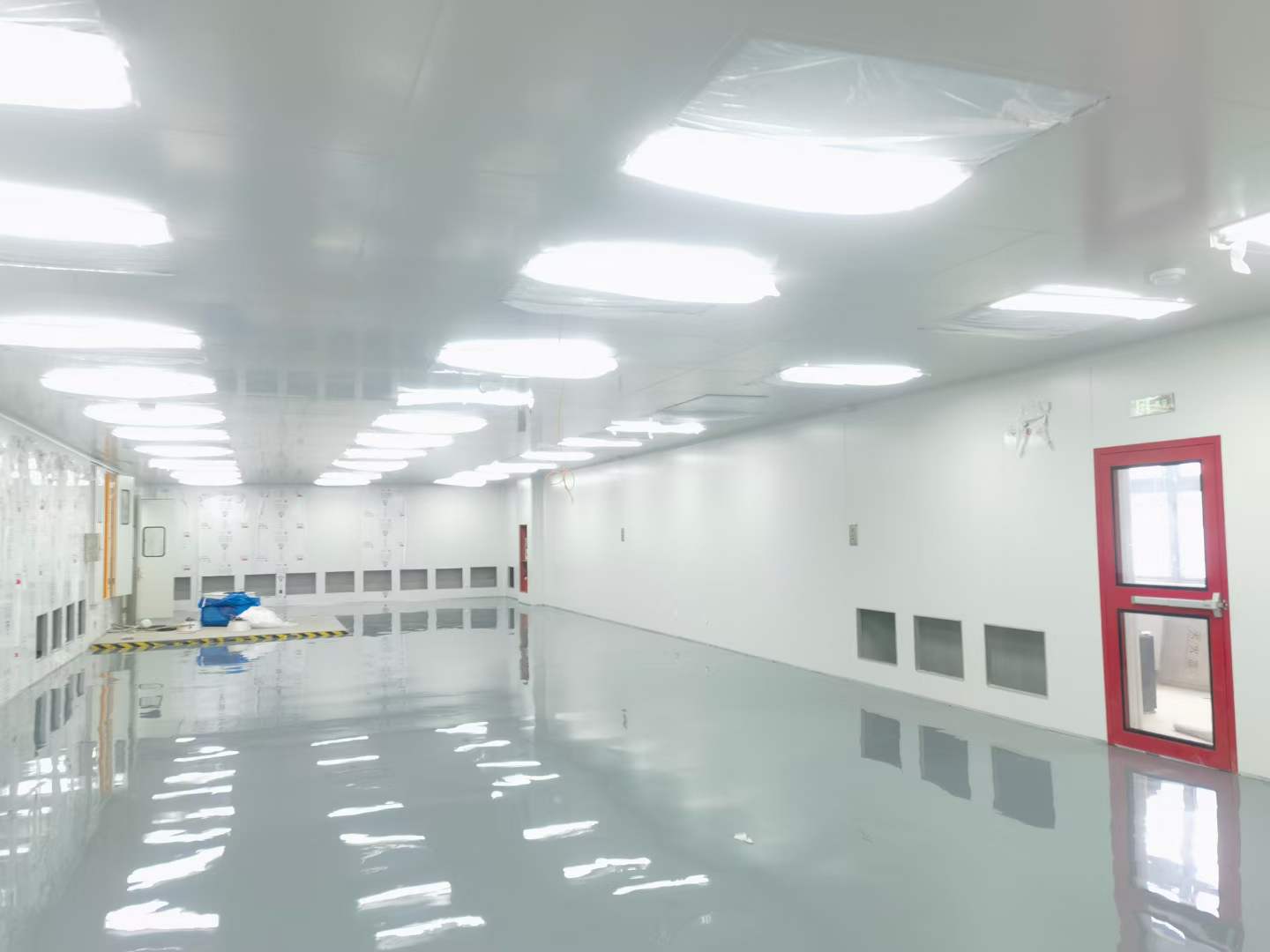 千級光學潔凈室圖片 千級光學潔凈室圖片